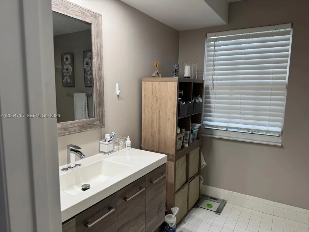 11008 Mainsail Dr Cooper City, FL 33026