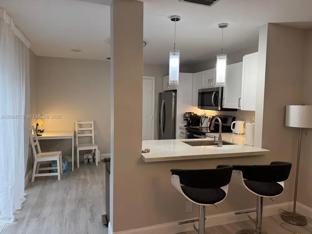 11008 Mainsail Dr Cooper City, FL 33026