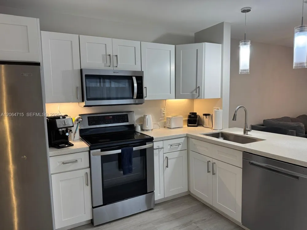 11008 Mainsail Dr Cooper City, FL 33026