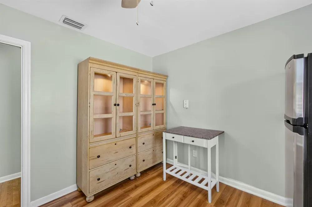 1547 W 10TH STREET Riviera Beach, FL 33404