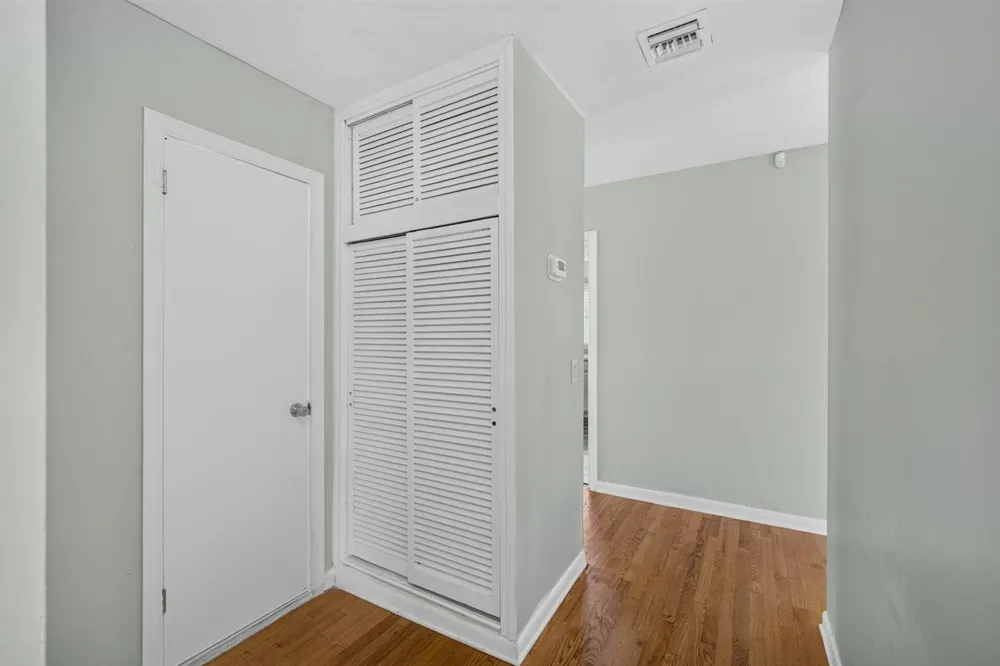 1547 W 10TH STREET Riviera Beach, FL 33404