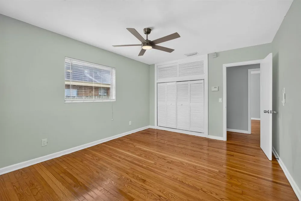 1547 W 10TH STREET Riviera Beach, FL 33404