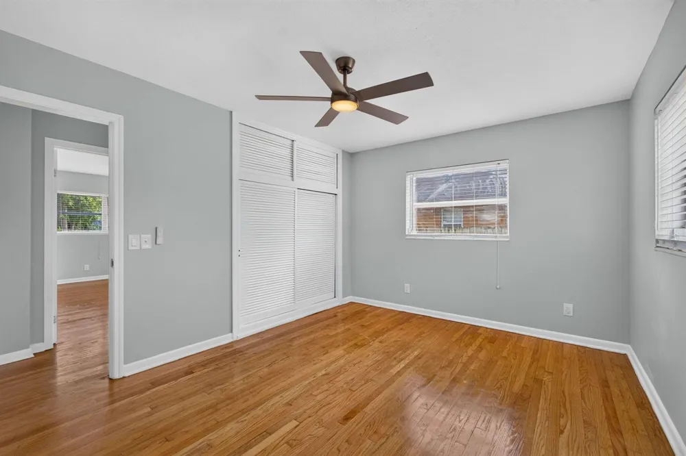 1547 W 10TH STREET Riviera Beach, FL 33404