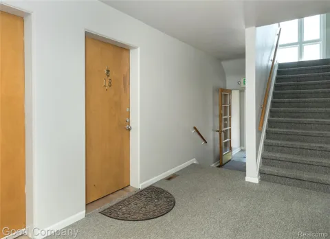 347 Eton Street #18