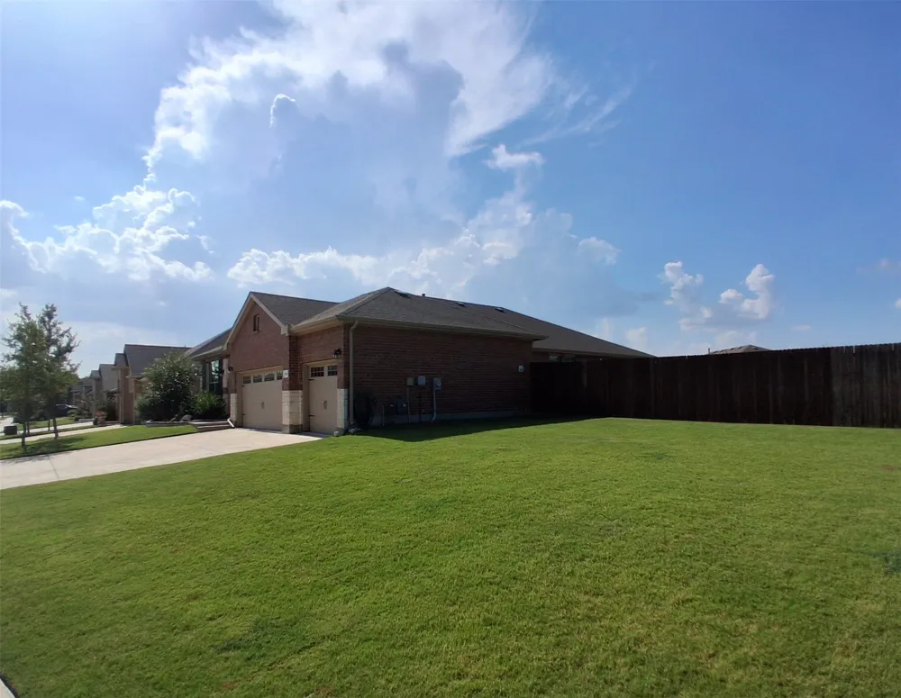 309 Clayton Street Glenn Heights, TX 75154