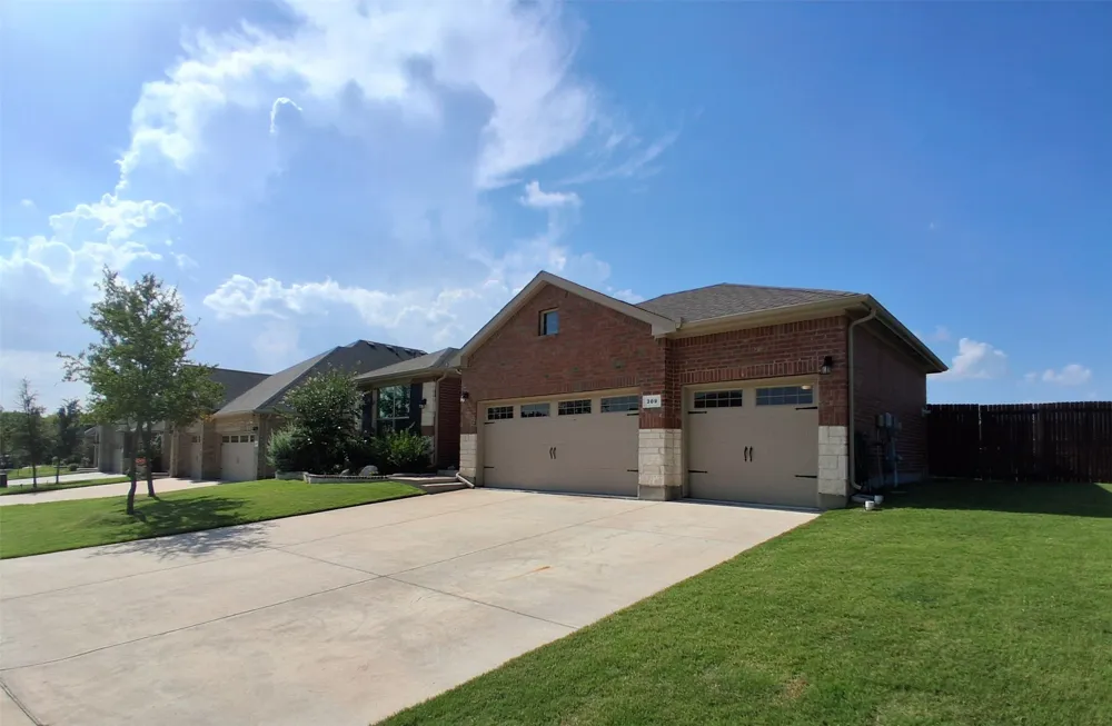 309 Clayton Street Glenn Heights, TX 75154