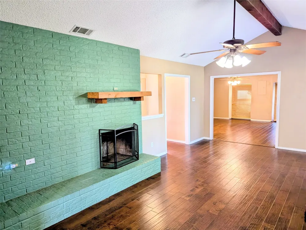 2100 Rough Creek Court Granbury, TX 76048