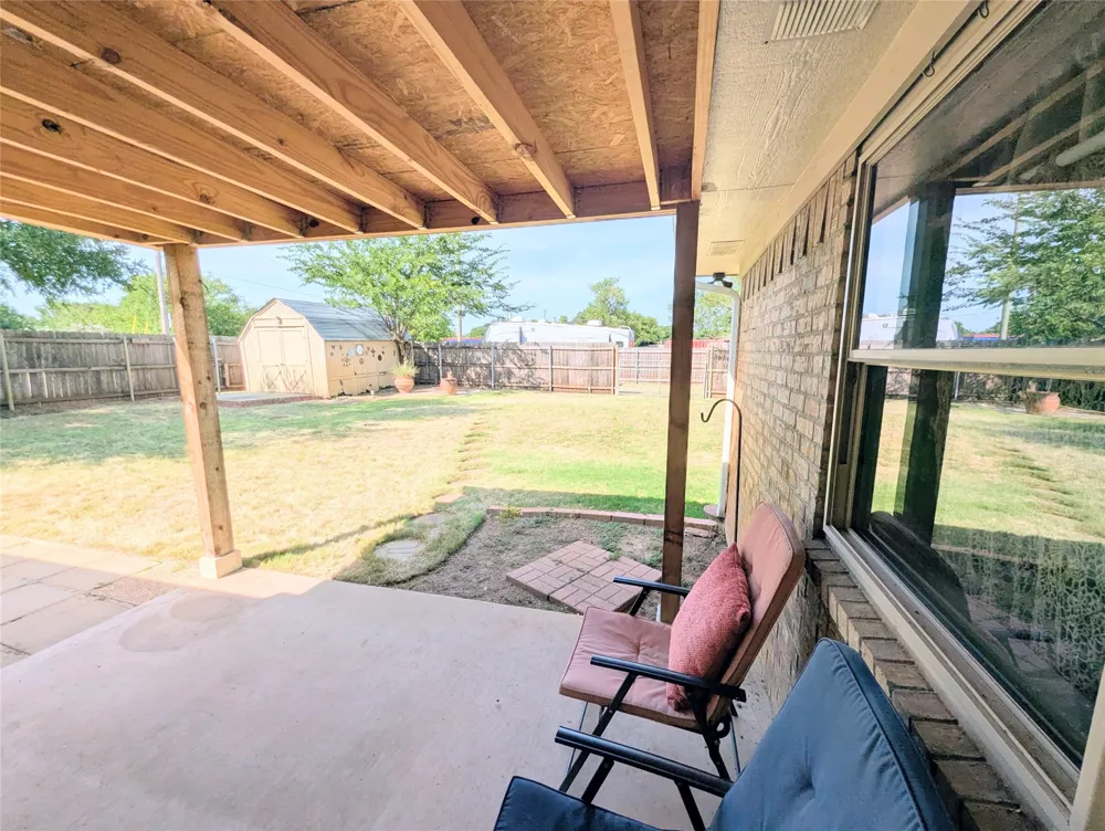 2100 Rough Creek Court Granbury, TX 76048