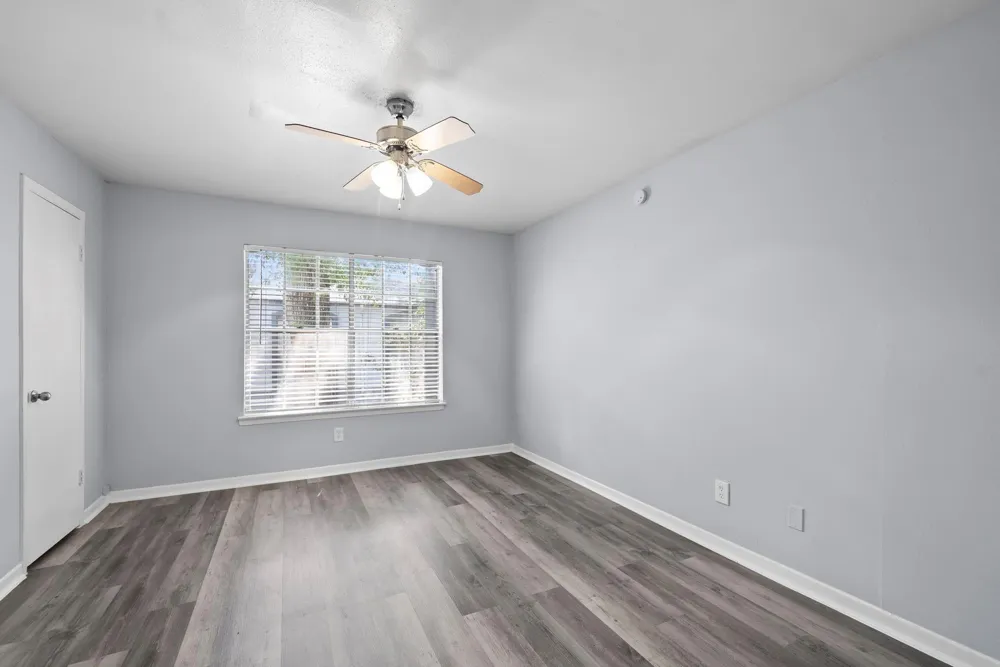 3802 E Nasa Road Seabrook, TX 77586