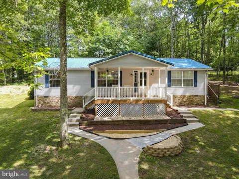 181 GLOTFELTY DRIVE