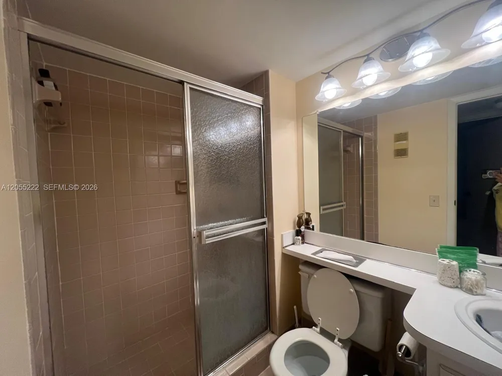 3100 W Rolling Hills Cir #709 Davie, FL 33328