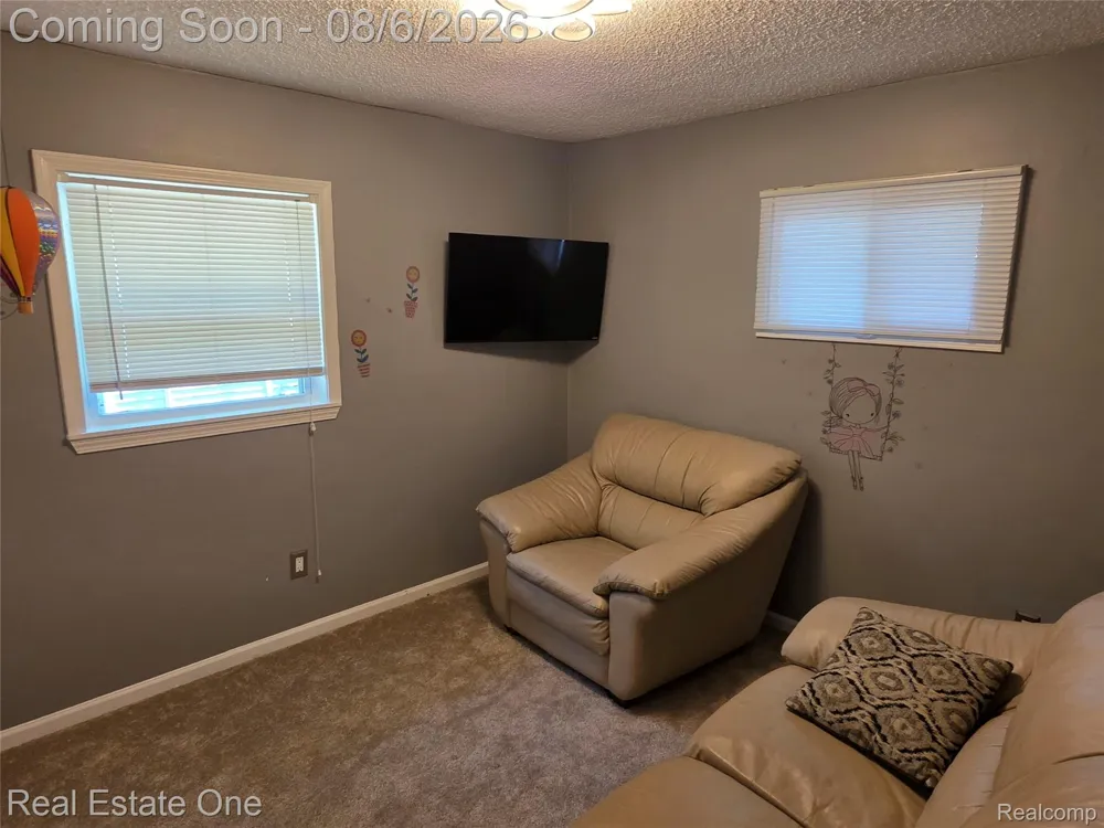 3239 Fox Boulevard Commerce Charter Township, MI 48382