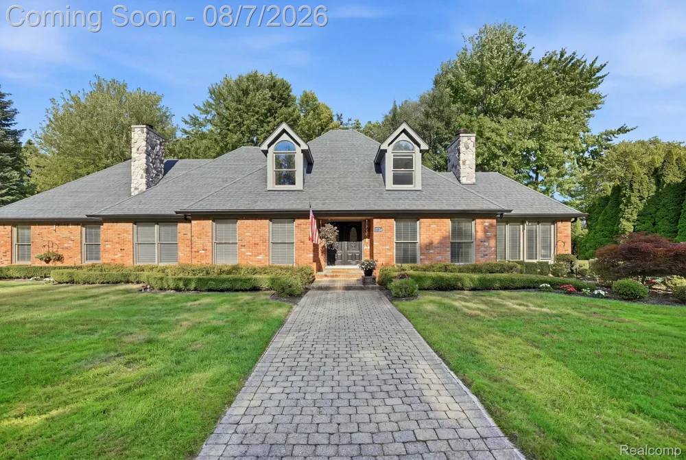 53134 Alyssa Court Shelby Charter Township, MI 48315