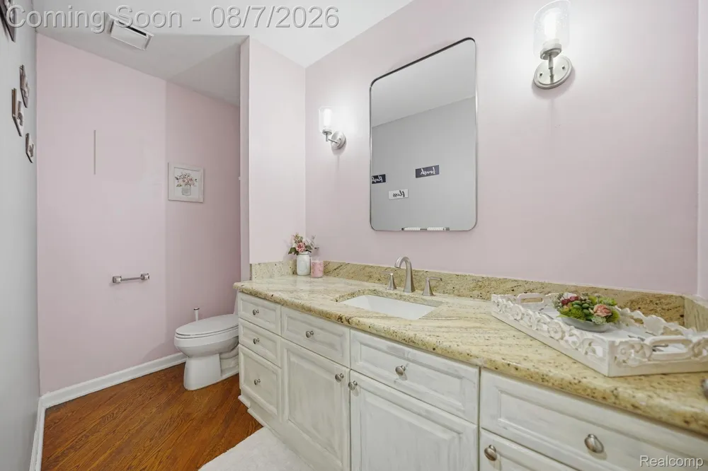 53134 Alyssa Court Shelby Charter Township, MI 48315