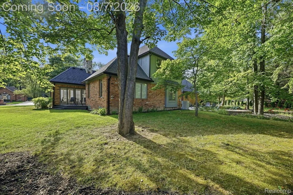 53134 Alyssa Court Shelby Charter Township, MI 48315