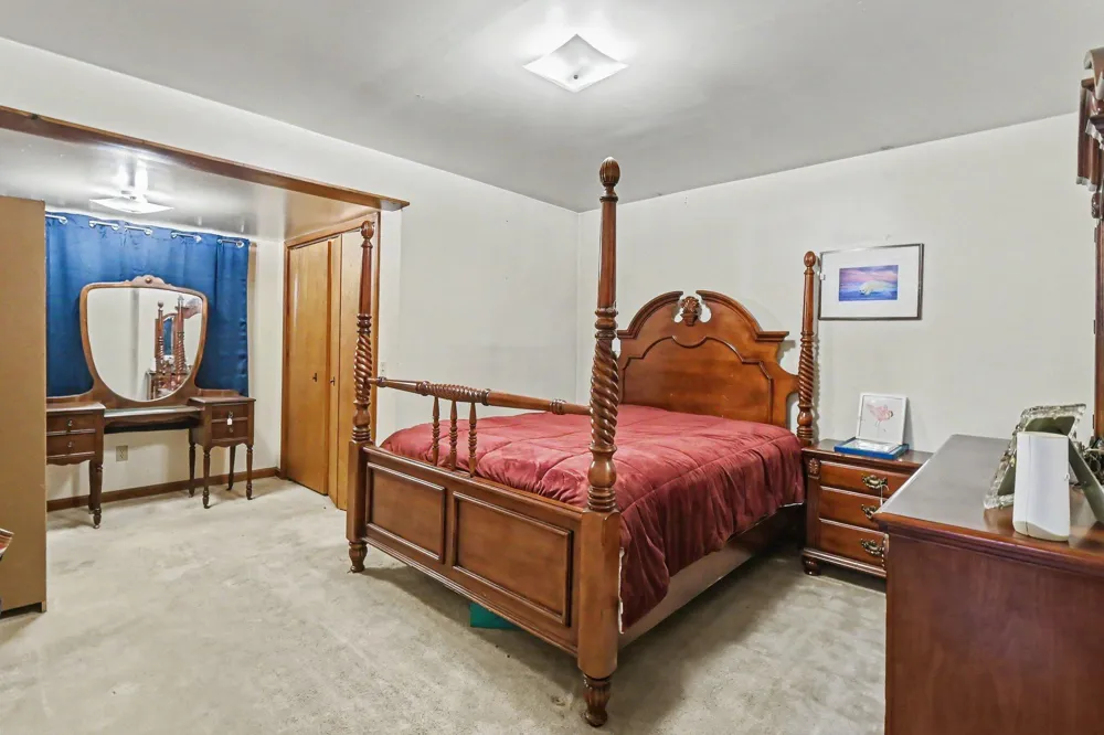 514 Saint Clair Avenue Jackson City, MI 49202