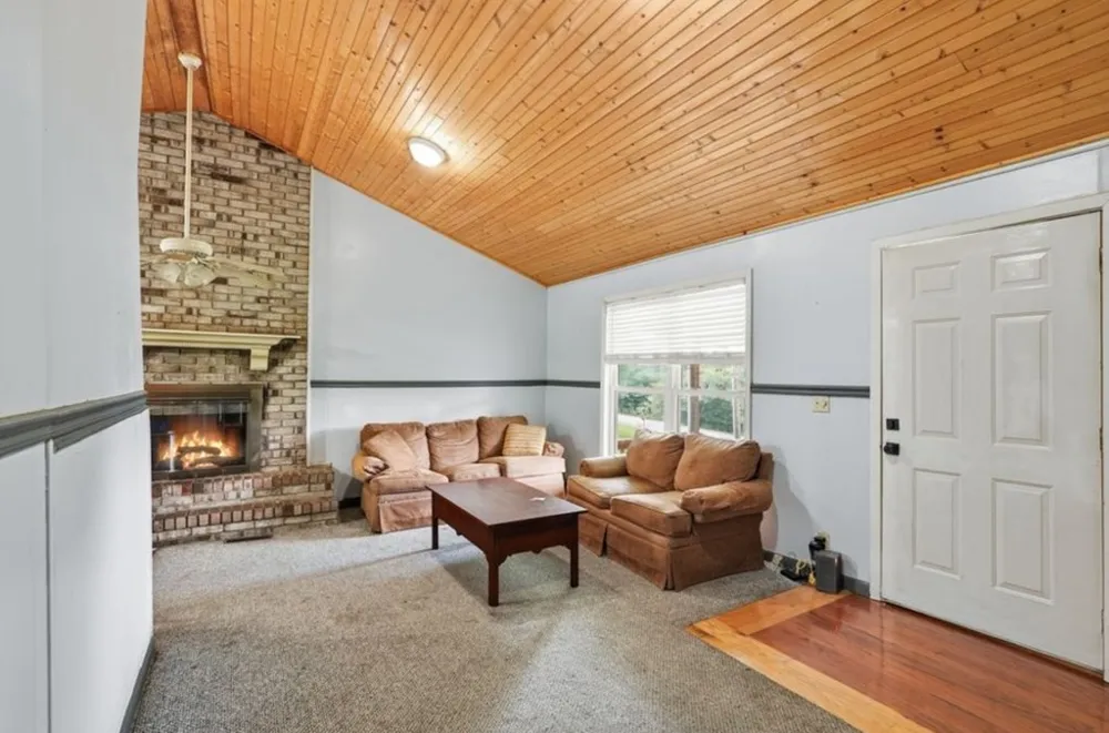 280 Middle Dr Sparta, TN 38583