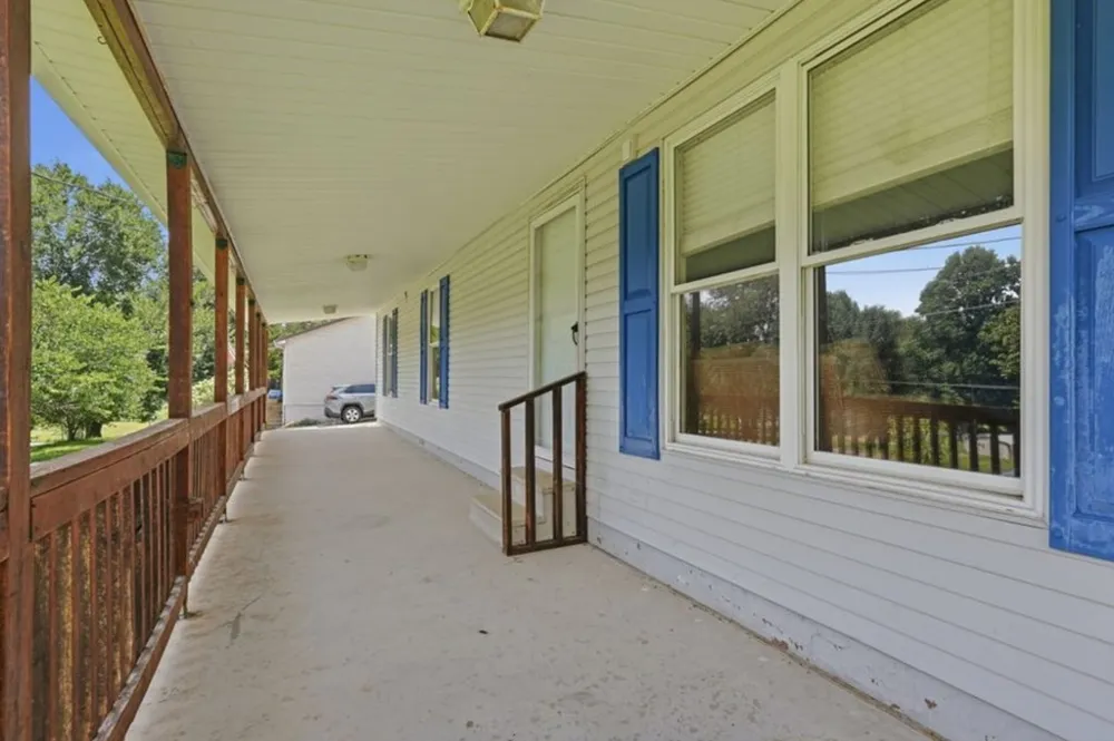 280 Middle Dr Sparta, TN 38583