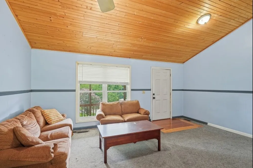 280 Middle Dr Sparta, TN 38583
