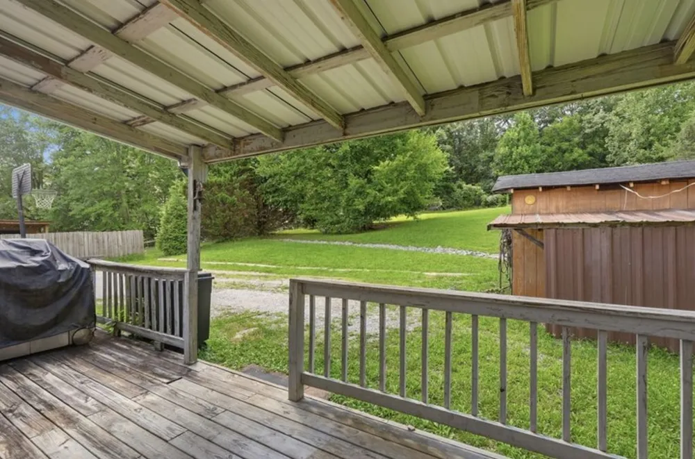 280 Middle Dr Sparta, TN 38583
