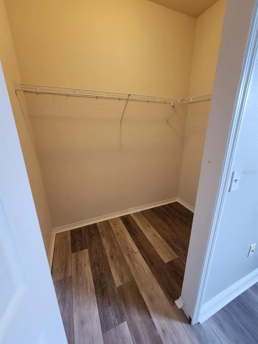 142 SOUTHERN PECAN CIRCLE #204 Winter Garden, FL 34787