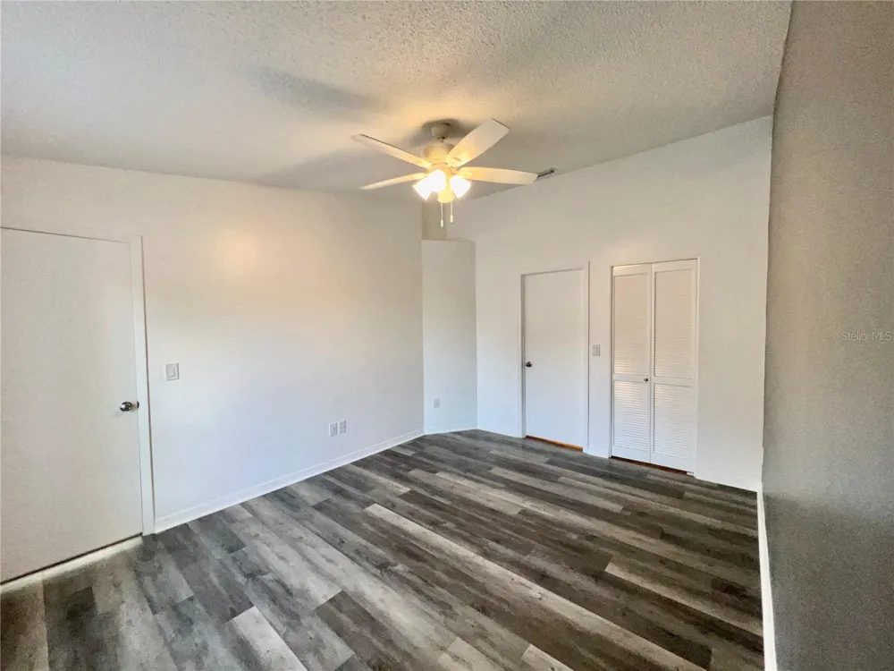 4025 ANGEL OAK COURT #203 Tampa, FL 33613