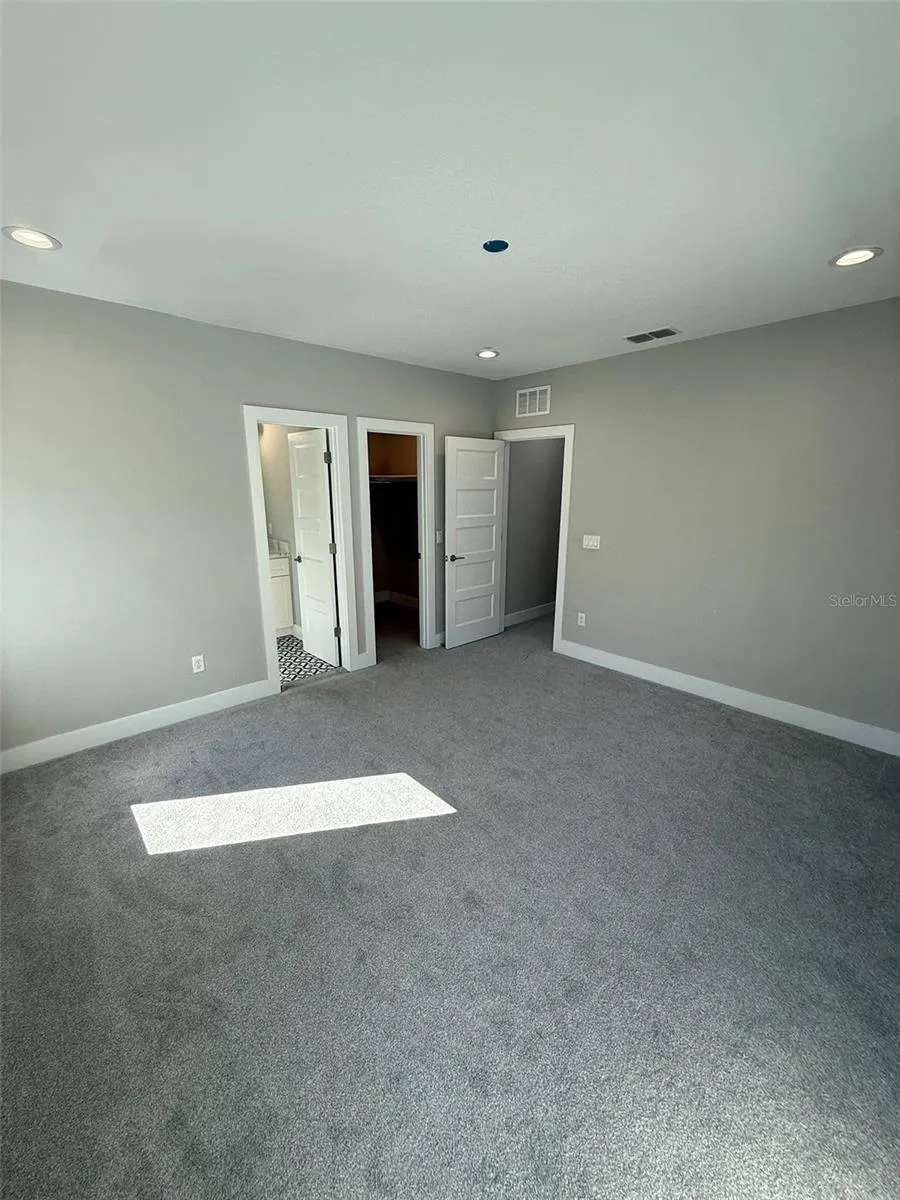 521 PEACHTREE ROAD Orlando, FL 32804