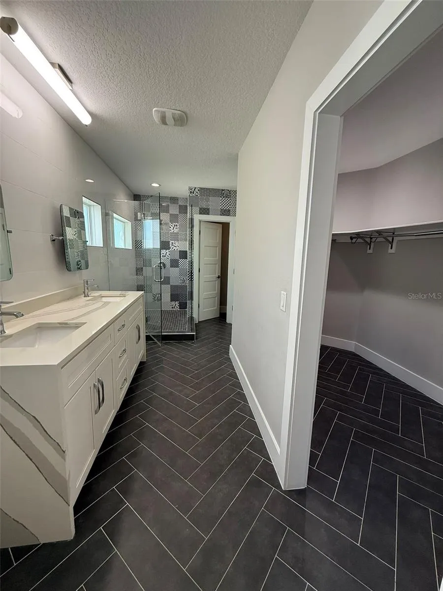 521 PEACHTREE ROAD Orlando, FL 32804