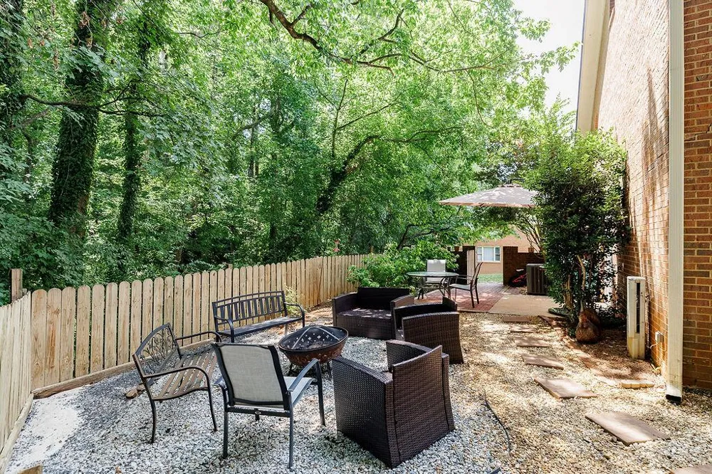 220 Eaglewood Court Athens, GA 30606