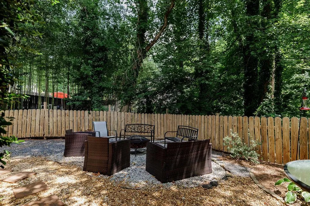 220 Eaglewood Court Athens, GA 30606