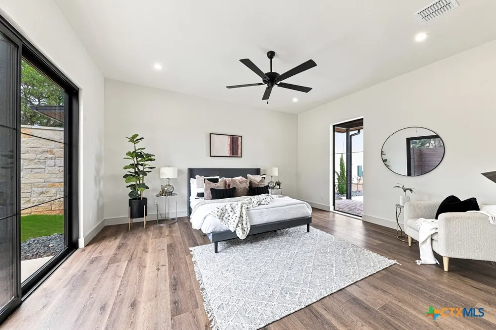 103 Lakeview Boulevard New Braunfels, TX 78130
