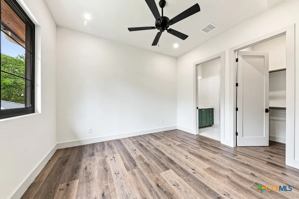 103 Lakeview Boulevard New Braunfels, TX 78130