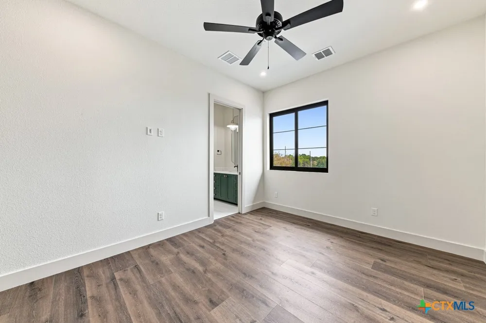 103 Lakeview Boulevard New Braunfels, TX 78130