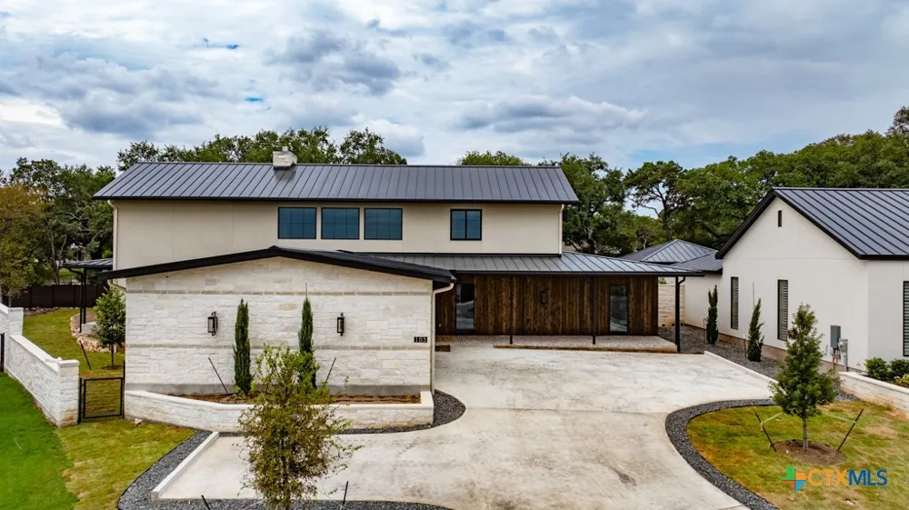103 Lakeview Boulevard New Braunfels, TX 78130