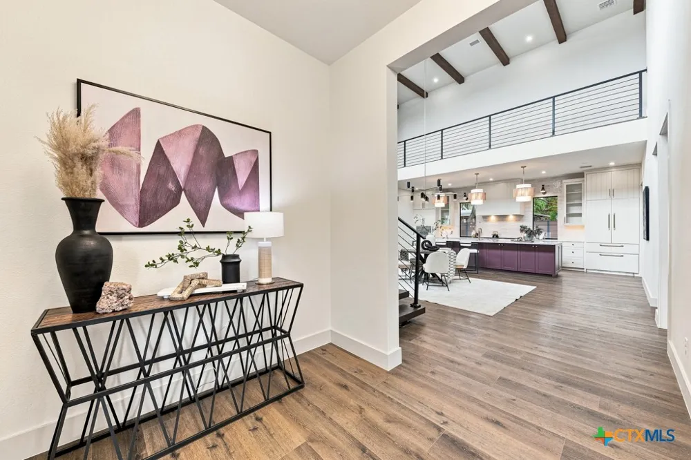 103 Lakeview Boulevard New Braunfels, TX 78130