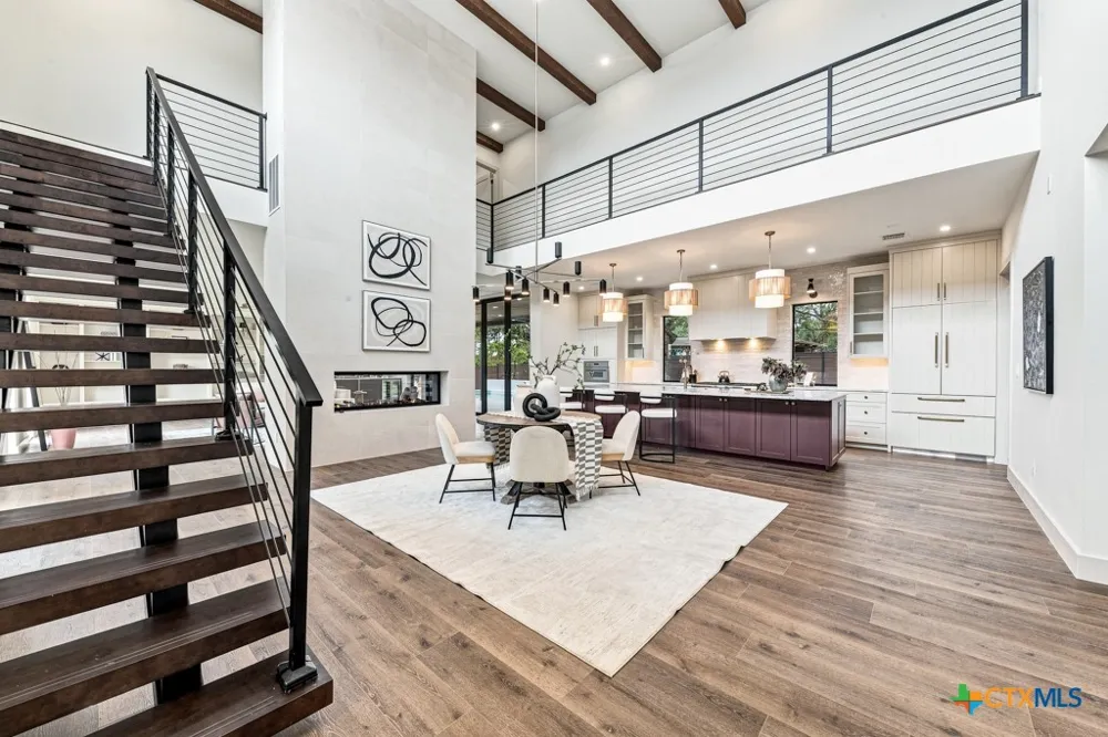 103 Lakeview Boulevard New Braunfels, TX 78130