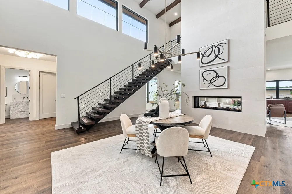 103 Lakeview Boulevard New Braunfels, TX 78130