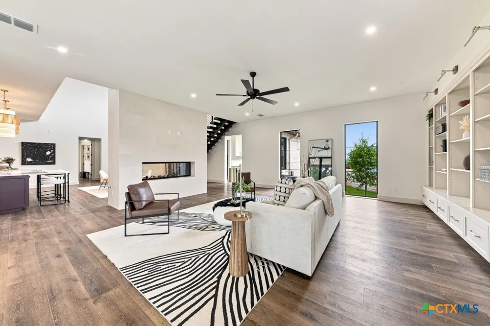 103 Lakeview Boulevard New Braunfels, TX 78130