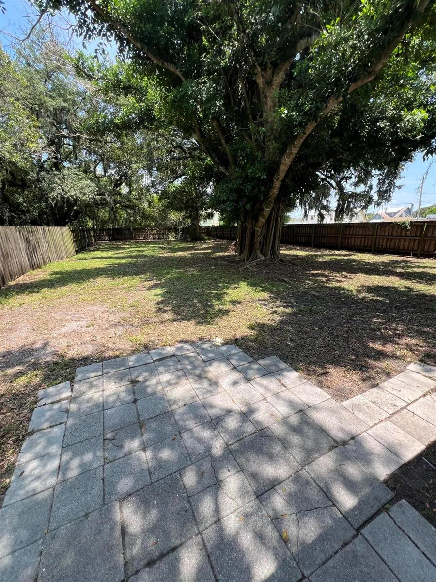 122 13th Street Fort Pierce, FL 34950
