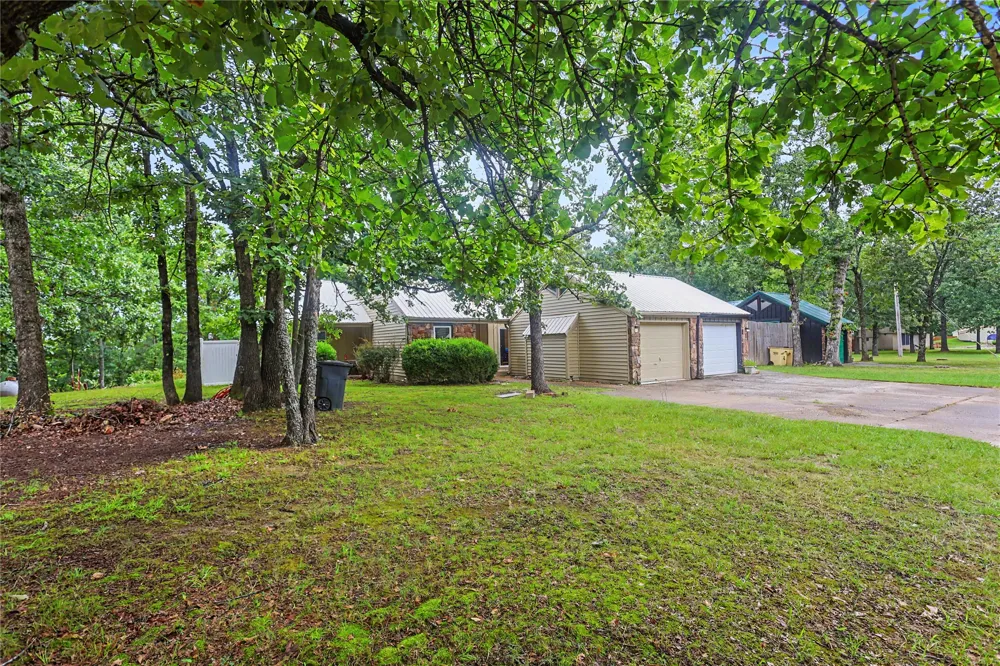 106 Summit Ridge Drive Tahlequah, OK 74464