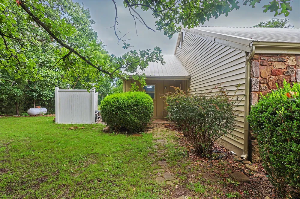 106 Summit Ridge Drive Tahlequah, OK 74464