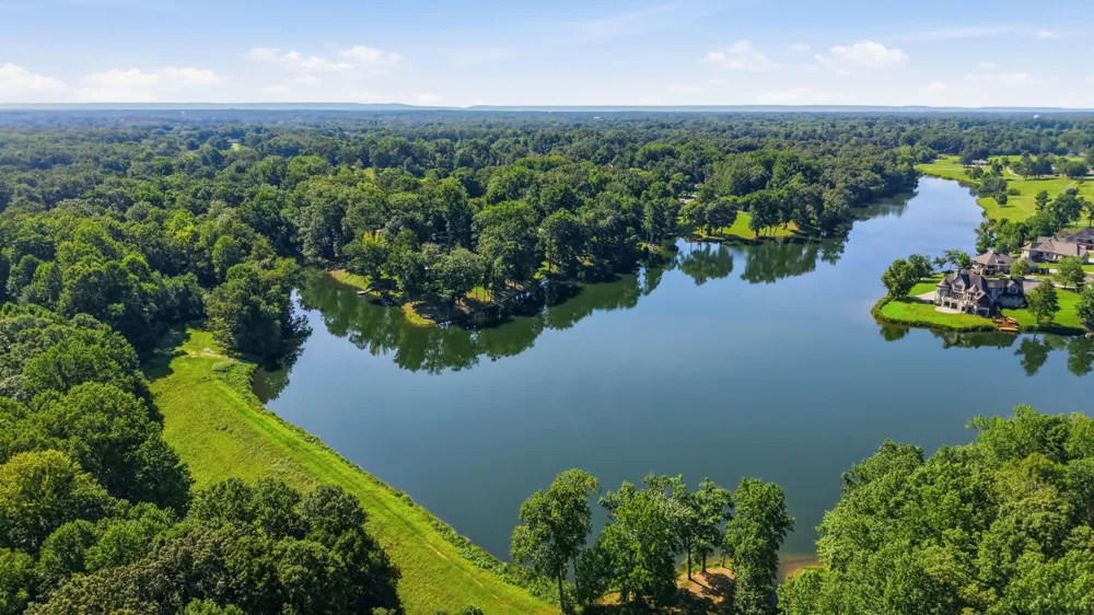 110 Point Cir Tullahoma, TN 37388
