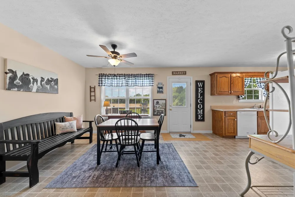 2784 Joe Reeves Rd Lewisburg, TN 37091