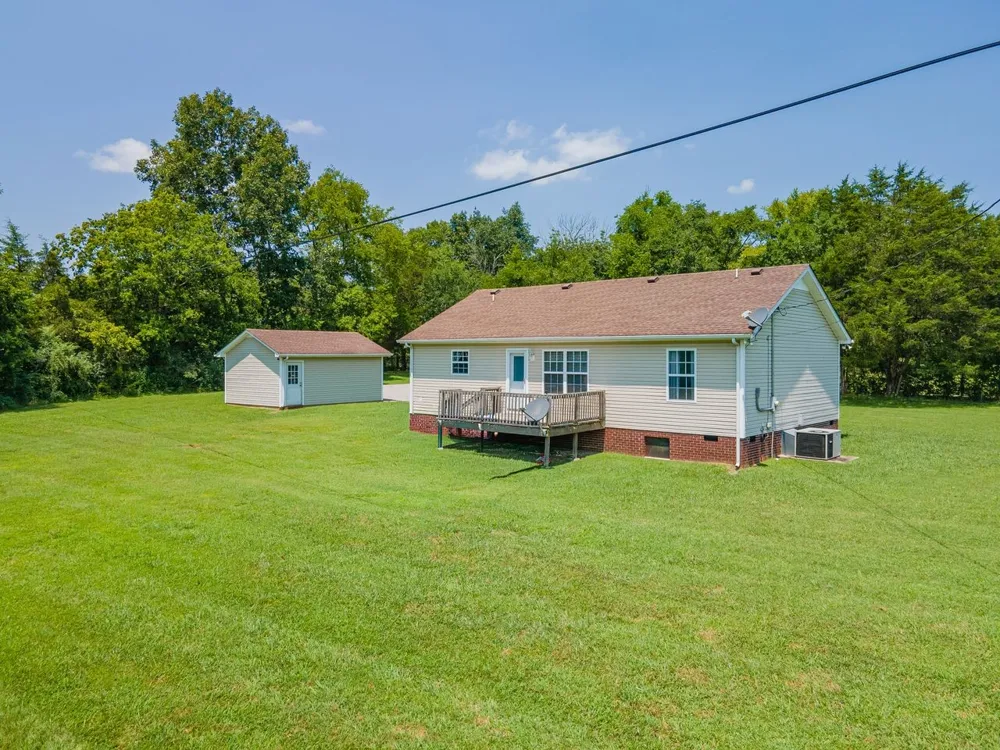 2784 Joe Reeves Rd Lewisburg, TN 37091
