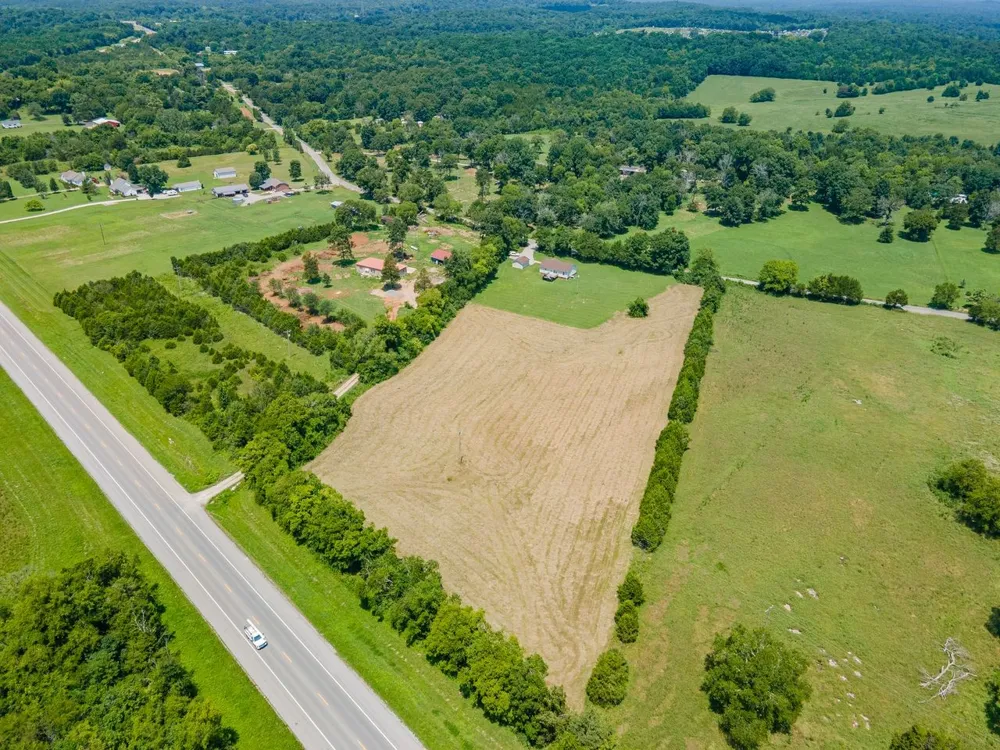 2784 Joe Reeves Rd Lewisburg, TN 37091