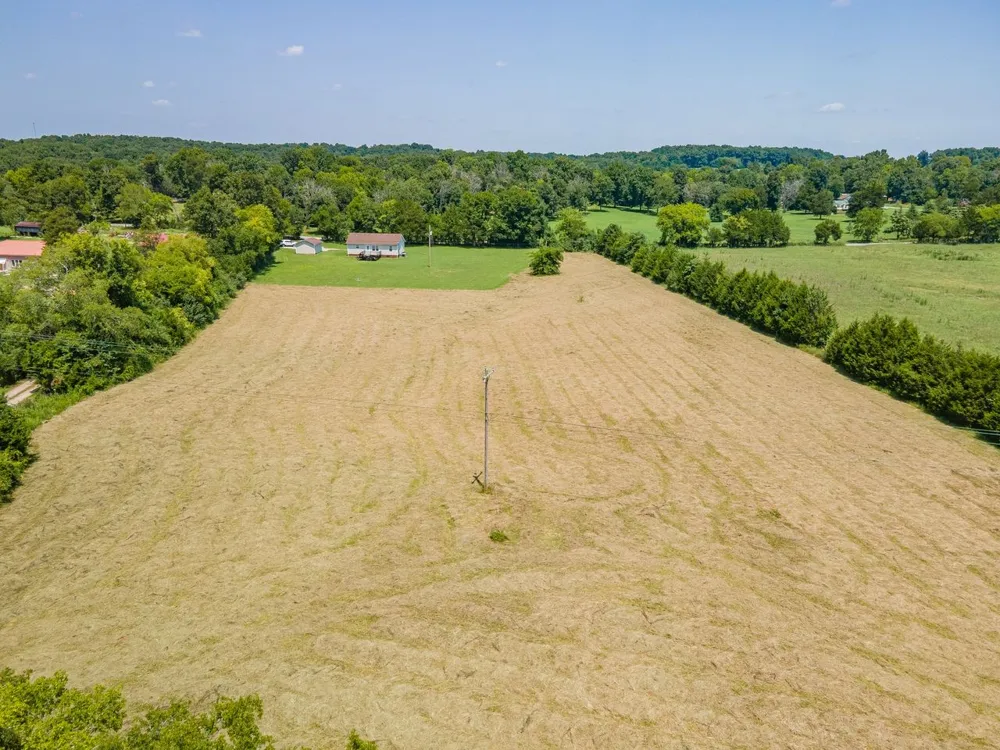 2784 Joe Reeves Rd Lewisburg, TN 37091