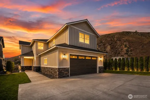 9464 Yakima Lane NW
