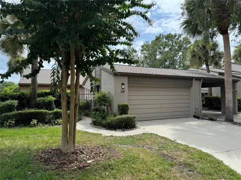 635 WOODRIDGE DR