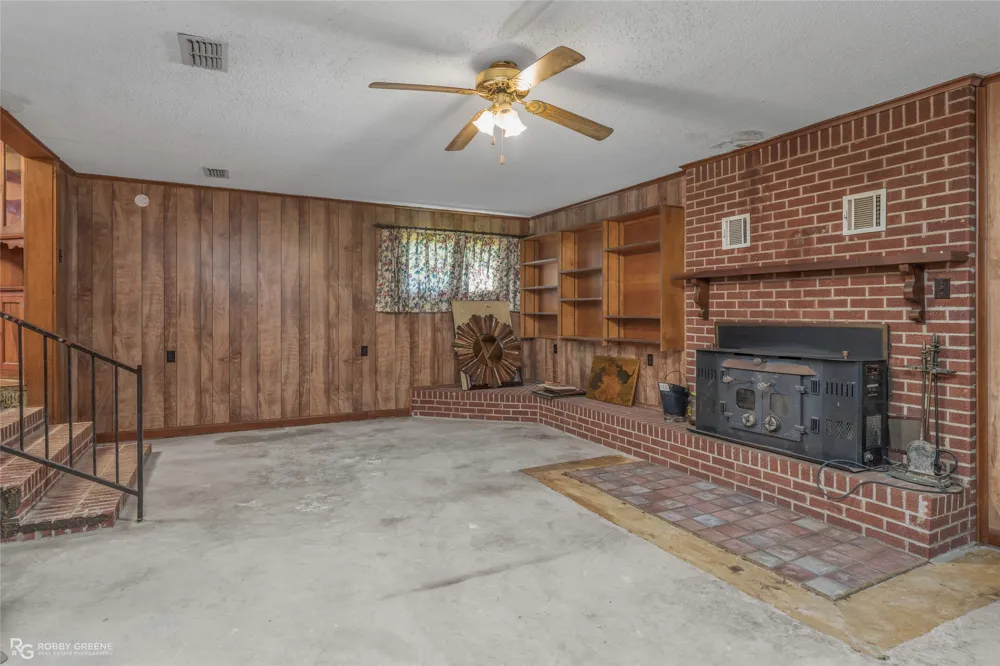 2030 Dogwood Drive Haynesville, LA 71038