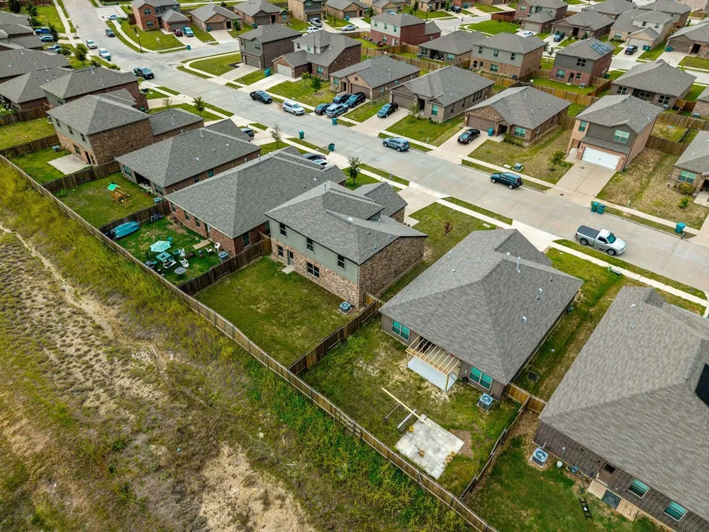 821 Clark Drive Ferris, TX 75125